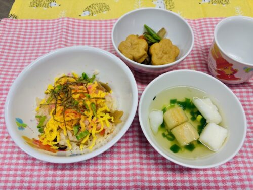 ☆ひな祭り給食☆